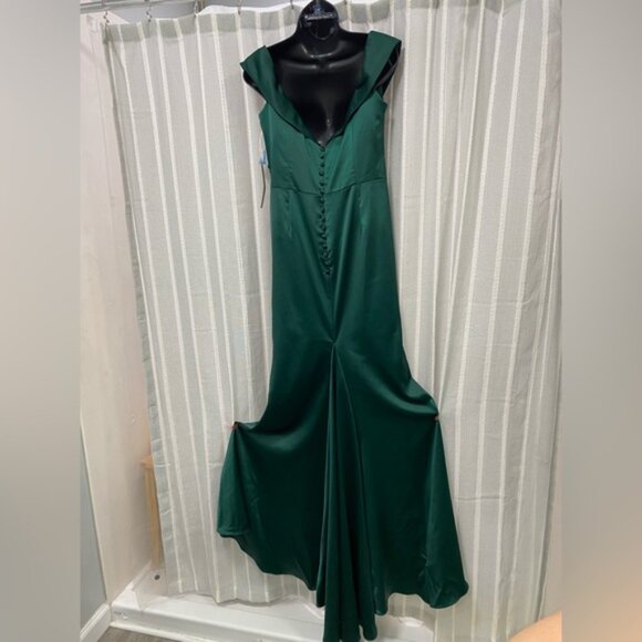 NWT GALINA SIGNATURE Satin Off-the-Shoulder Mermaid Juniper Green‎ Size 10 - Picture 7 of 16
